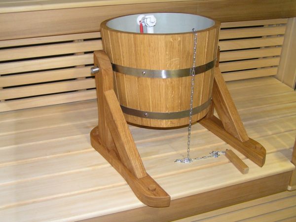 Pouring tub 20l, made of oak