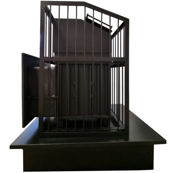 SUMMIT EXTENDED with closed magazine and net