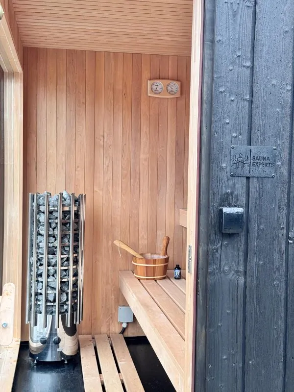 Pluto - Glow 4 person Sauna