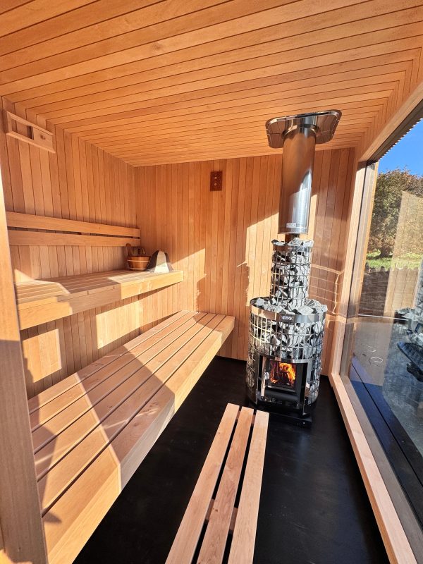 Outdoor Sauna - Steamy