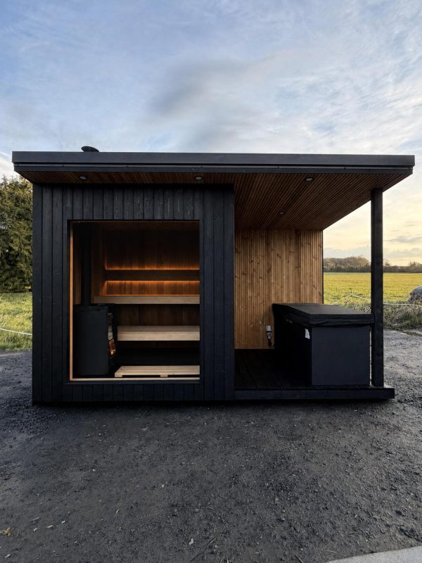 Outdoor Sauna Chill - Woodburner